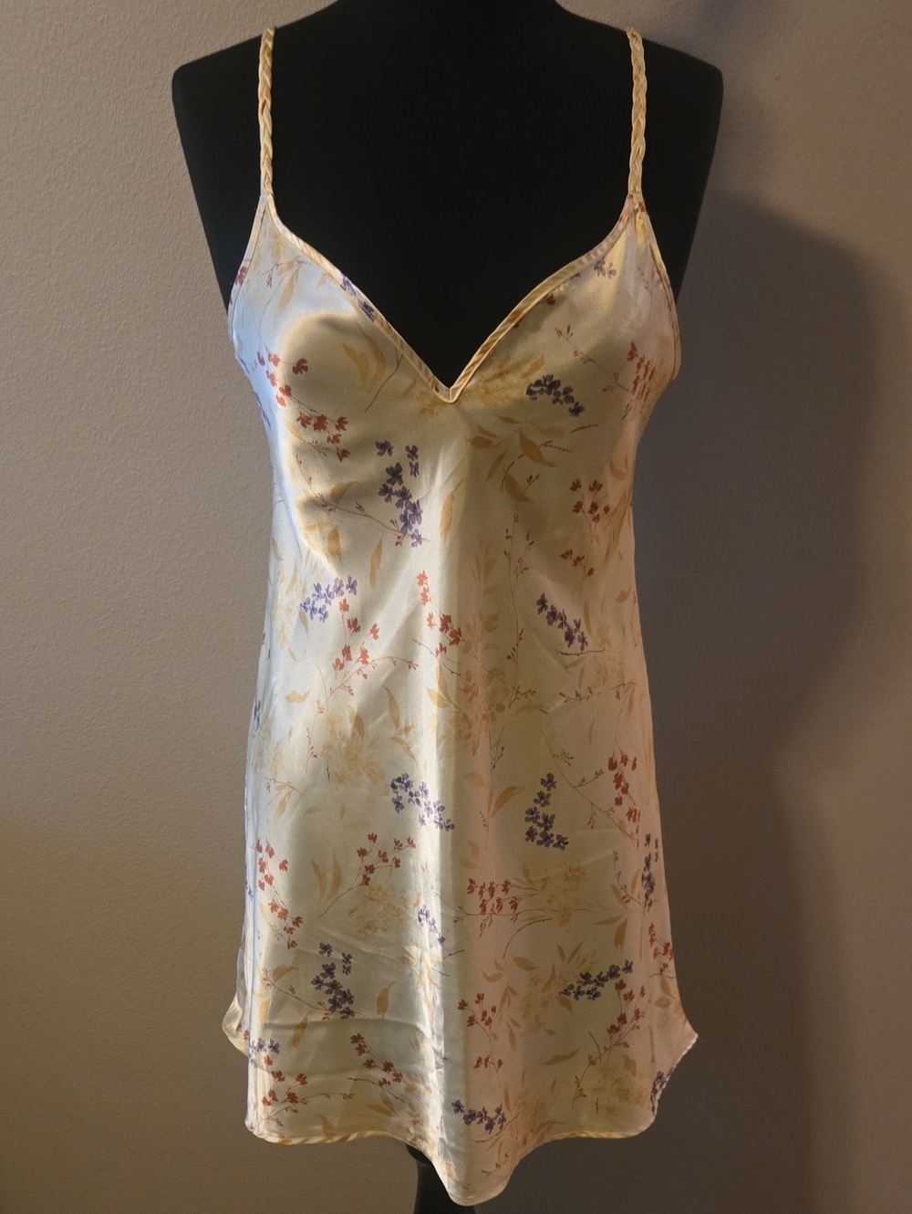 Morgan Taylor Pale Yellow Floral Satin Chemise